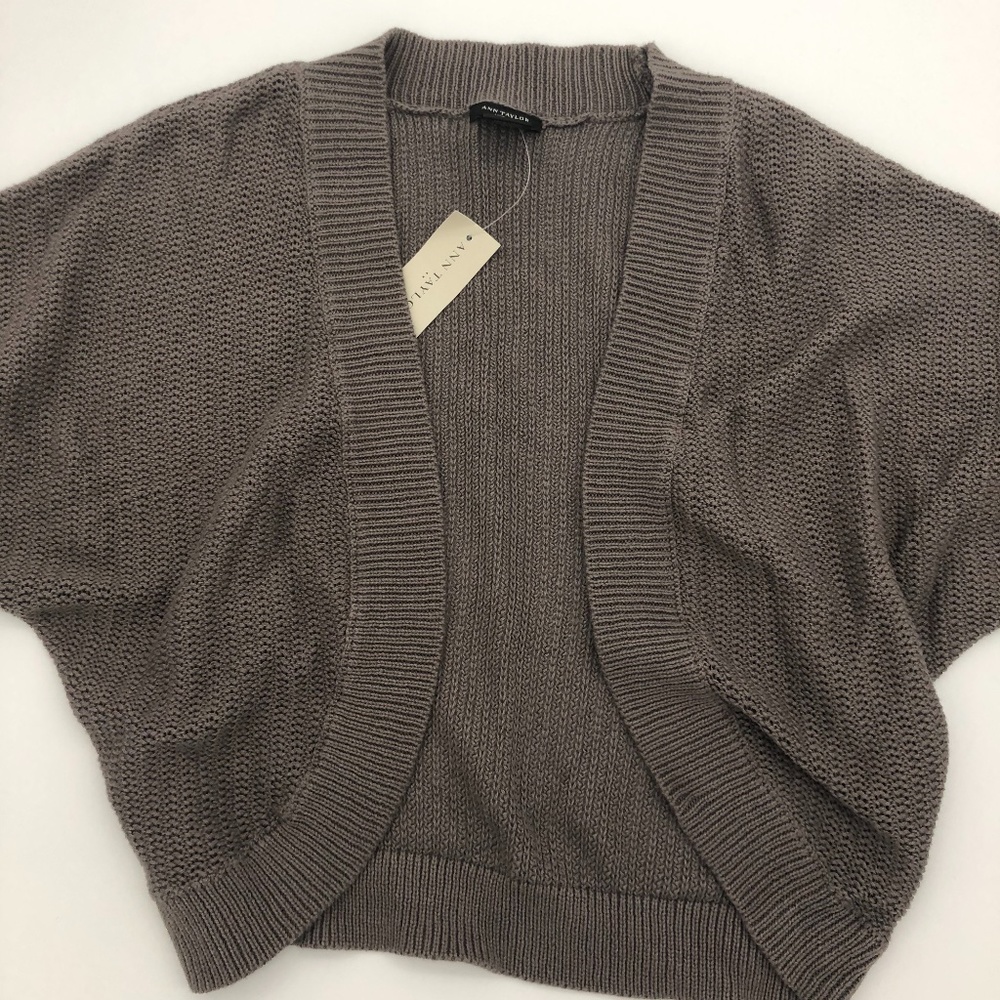 NEVER WORN Sweater